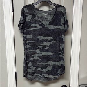 Lucky Brand Black and Gray Short Sleeve Tee